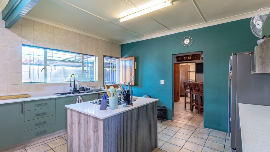 4 Bedroom Property for Sale in Bodorp North West